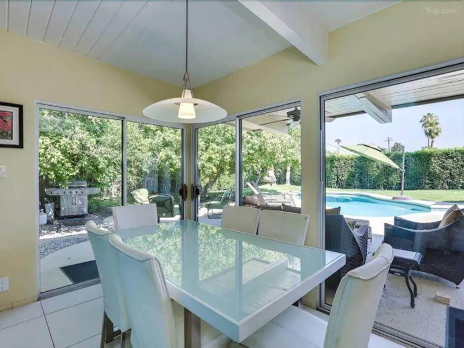 Serene 4 Bed 3 Bath Heated Pool Natural Backyard Heart Of Палм Спринг Екстериор снимка